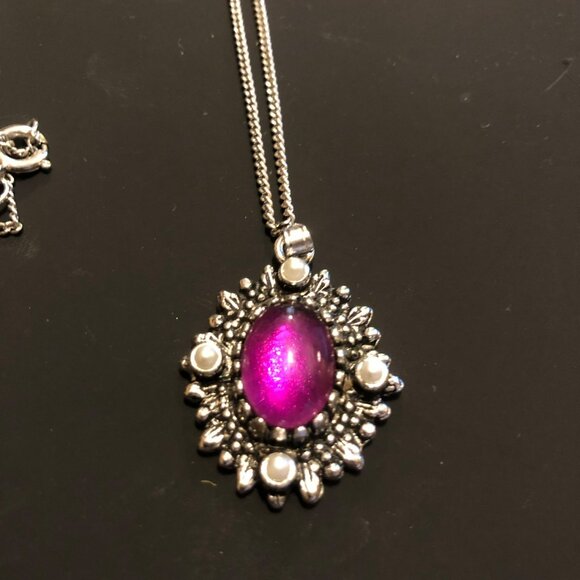 VTG Sarah Coventry Necklace Purple Stone & Faux Pearls SilverTone Metal 18" Chai - Picture 2 of 4